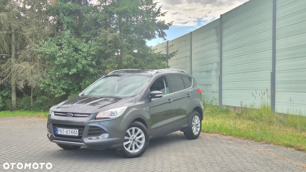 Ford Kuga 2.0 TDCi 2x4 Titanium - 4