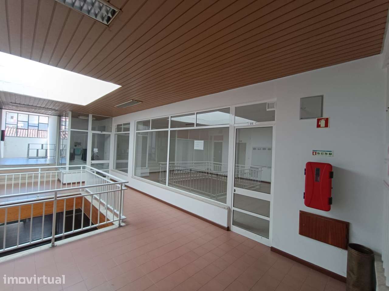 Loja à venda (arrendada) 50m2 - Grande imagem: 3/3