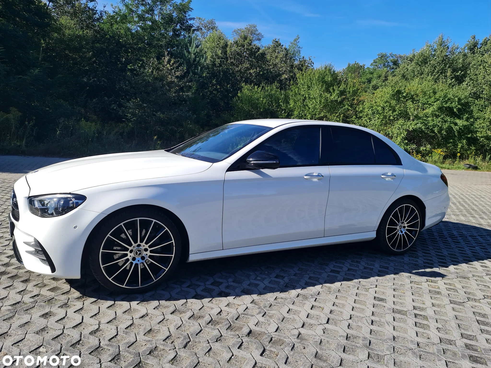 Mercedes-Benz Klasa E 220 d Coupe 4-Matic AMG - 4