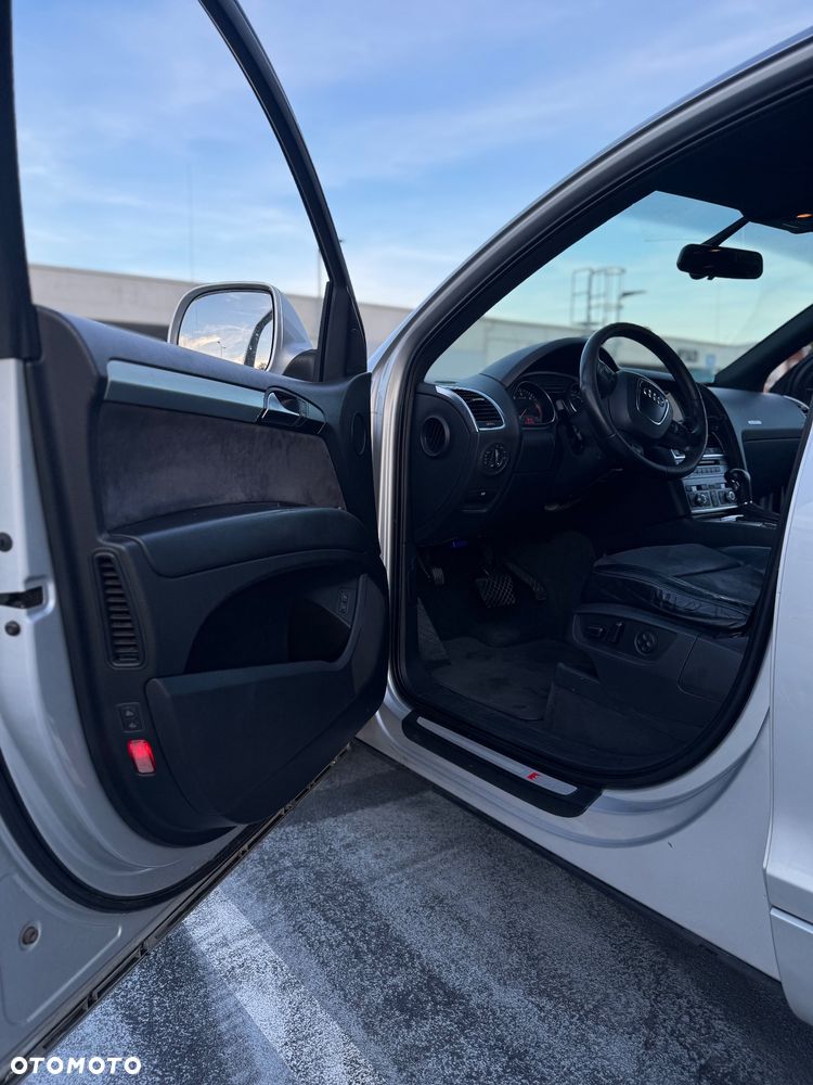 Audi Q7 3.0 TDI DPF quattro tiptronic - 14