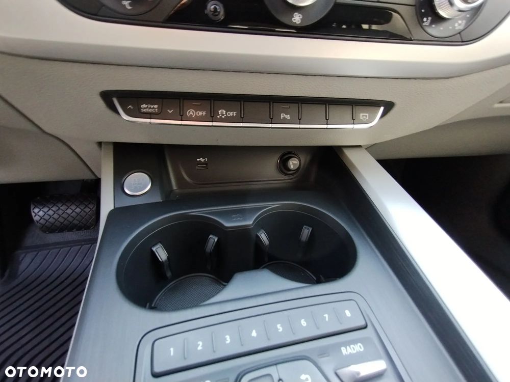 Audi A4 Avant 40 TDI Quattro S Line S tronic - 36