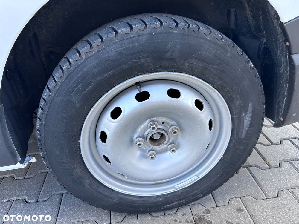 Opel Vivaro - 13