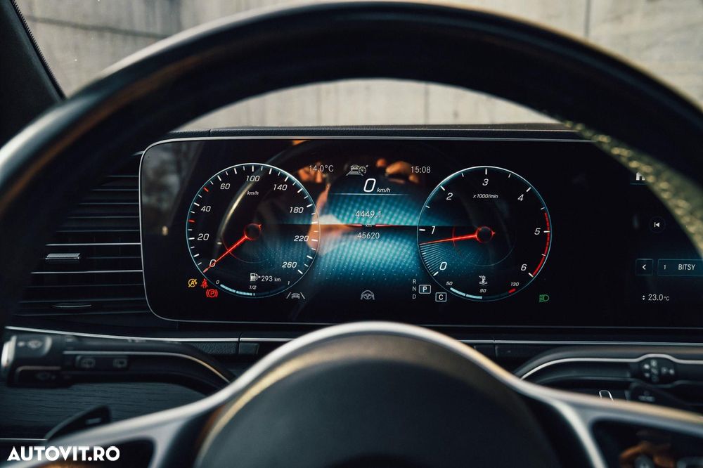 Mercedes-Benz GLS - 8