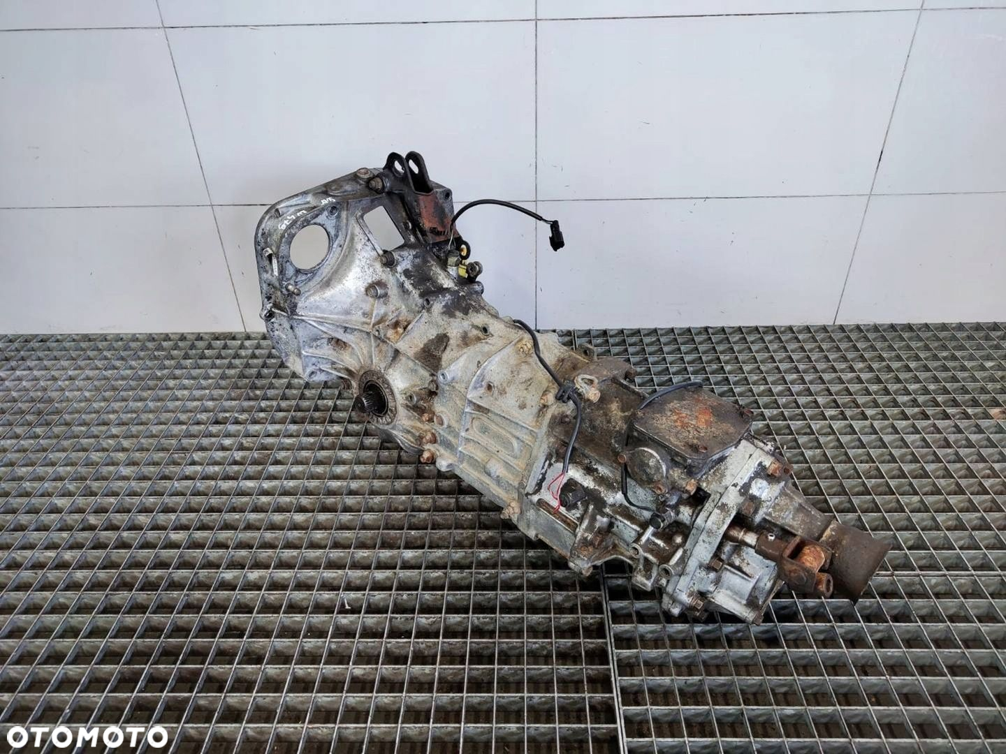 SKRZYNIA BIEGÓW MANUALNA SUBARU FORESTER I TY752XRDAA 2.0 EJ202 - 4