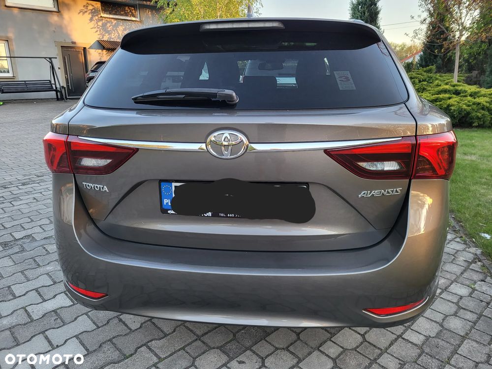 Toyota Avensis 2.0 D-4D Prestige - 3
