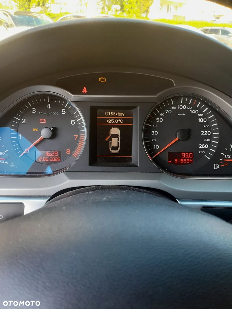 Audi A6 Limousine 2.4 - 5