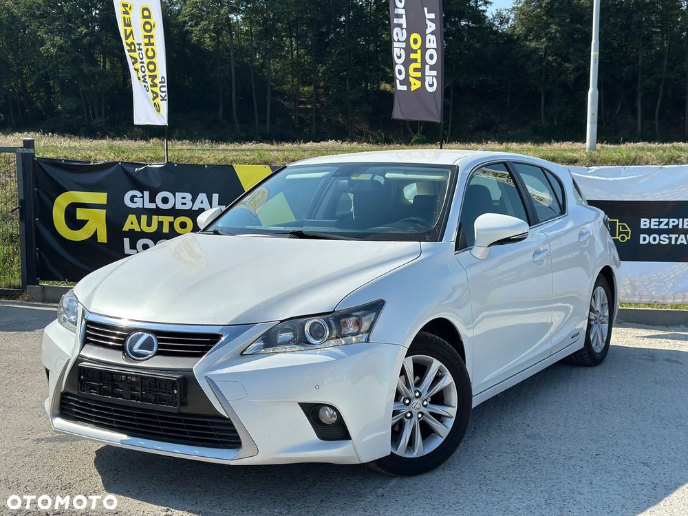 Lexus CT - 3