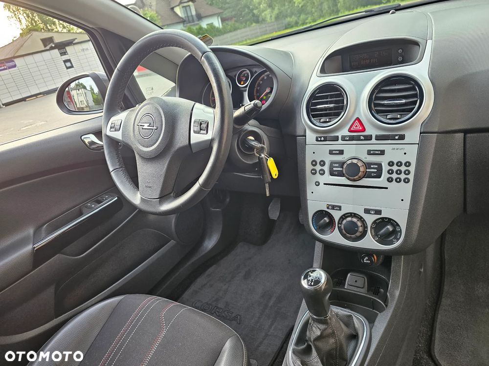 Opel Corsa 1.4 16V 150 Jahre - 5