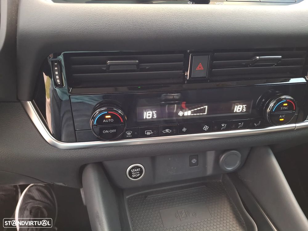 Nissan Qashqai 1.3 DIG-T N-Connecta LED+TT+SKY - 19
