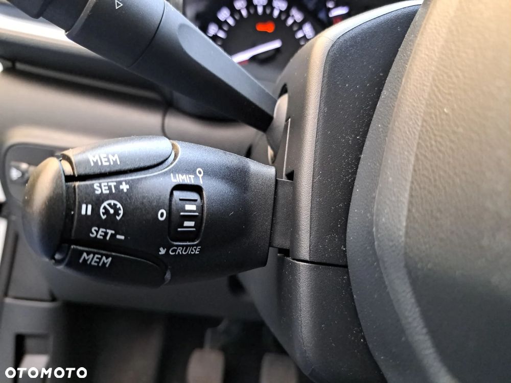 Citroën C3 1.2 PureTech Shine - 18