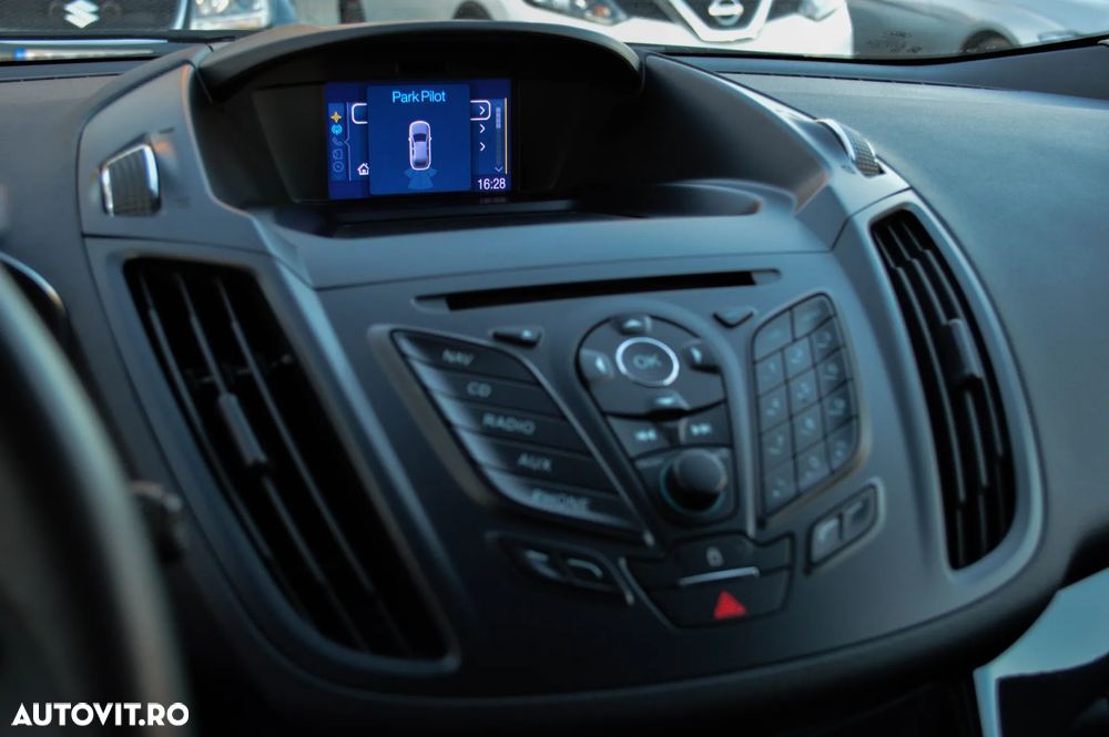 Ford Kuga 2.0 TDCi 2WD Titanium - 22