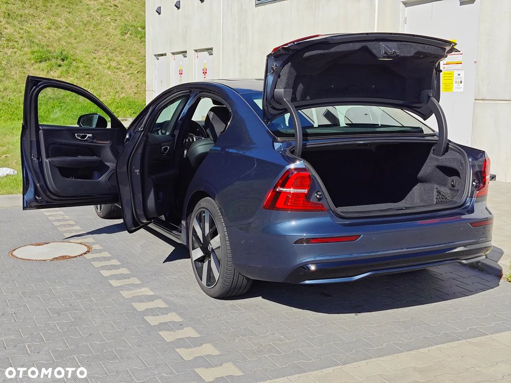 Volvo S60 T8 Recharge AWD Plus Dark - 13