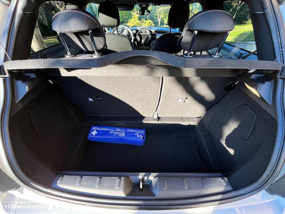 MINI 3 Portas Cooper Aut. - 19