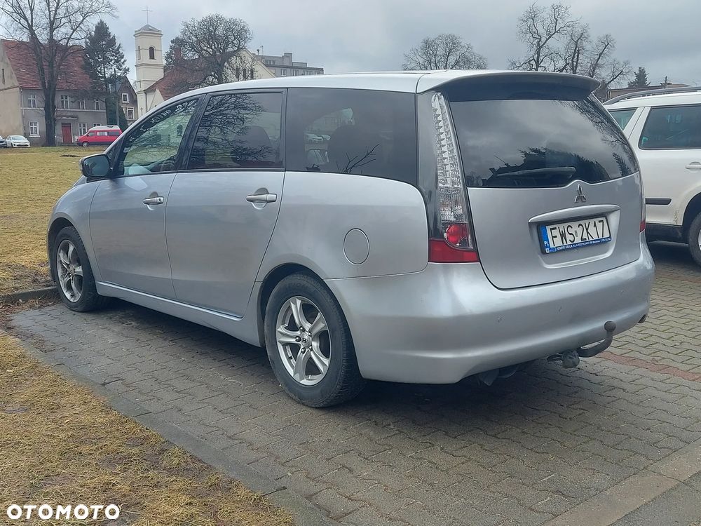 Mitsubishi Grandis 2.4 Intense - 5