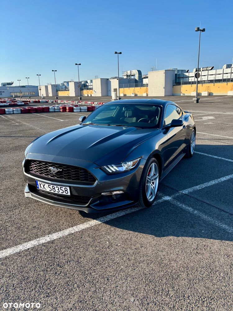 Ford Mustang 2.3 Eco Boost - 1