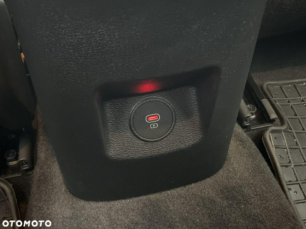 Kia XCeed - 32
