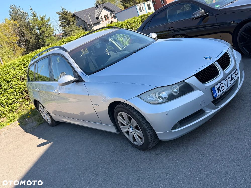 BMW Seria 3 318i - 2