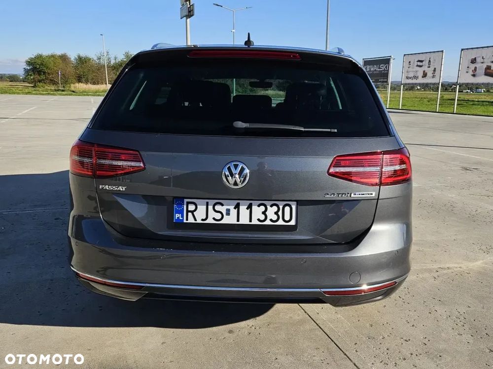 Volkswagen Passat 2.0 TDI BMT Highline - 15