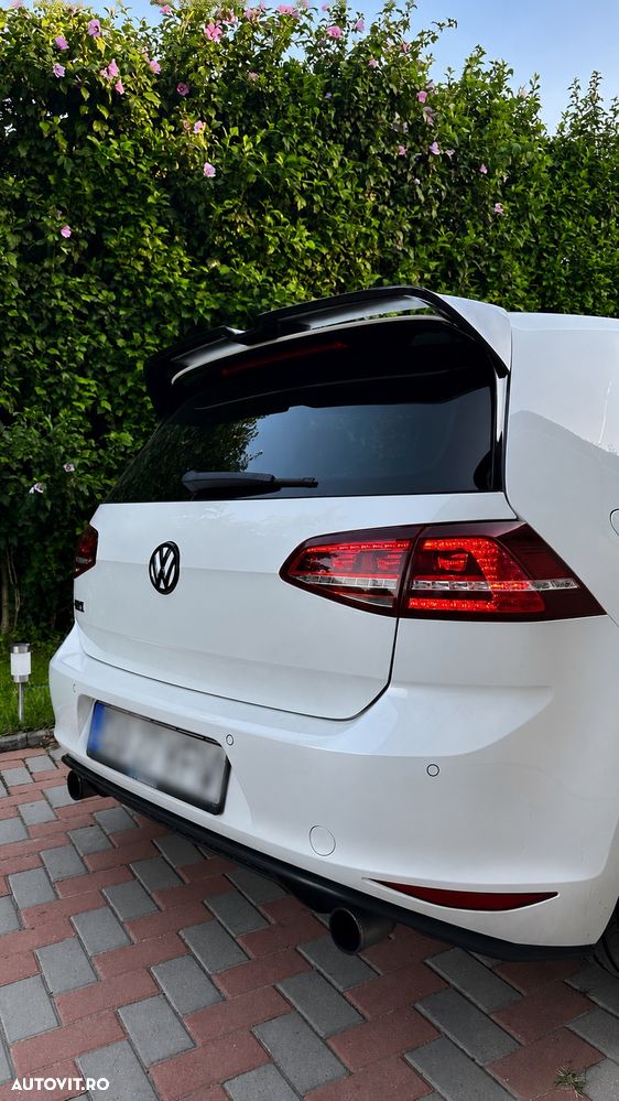 Volkswagen Golf 2.0 TSI BMT DSG GTI Performance - 3