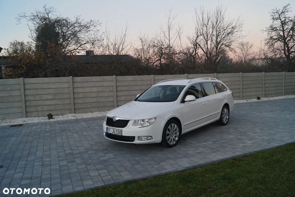 Skoda Superb 2.0 TDI Exclusive - 26