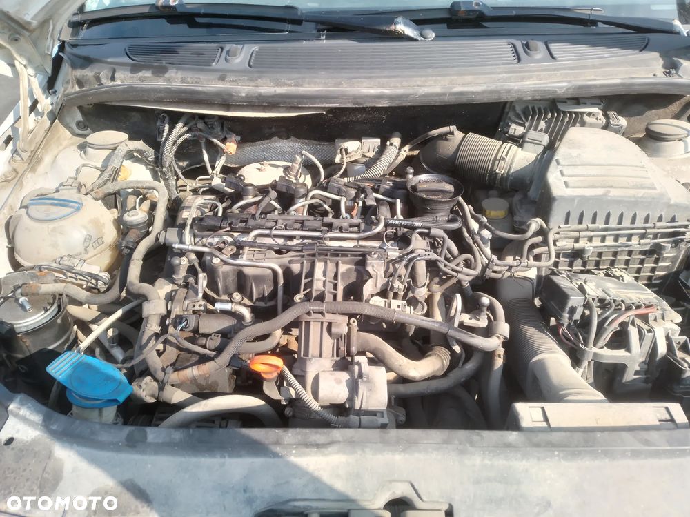 SKODA FABIA II 10-14 1.6 TDI LAMPKA PODSUFITKI PRZÓD - 16