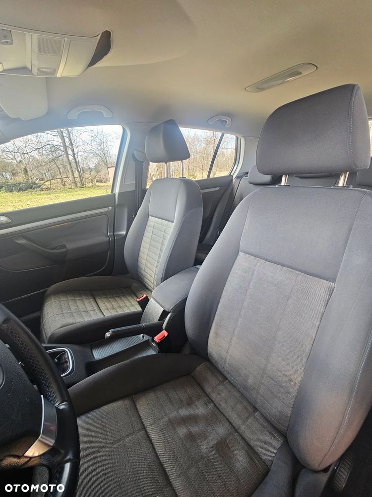 Volkswagen Golf 1.4 Comfortline - 11