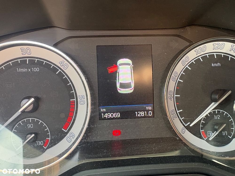 Skoda Superb 2.0 TDI Sportline - 5
