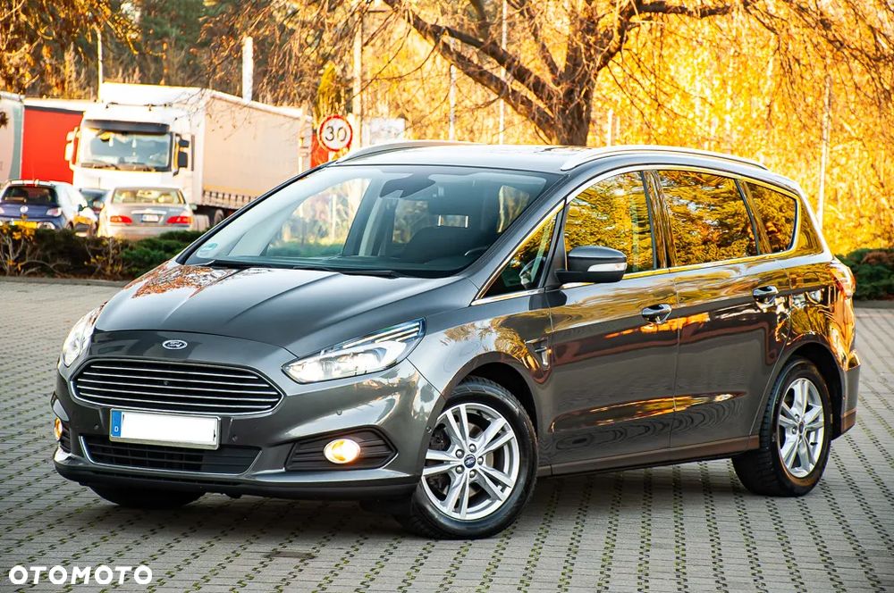 Ford S-Max 2.0 TDCi Titanium PowerShift - 7