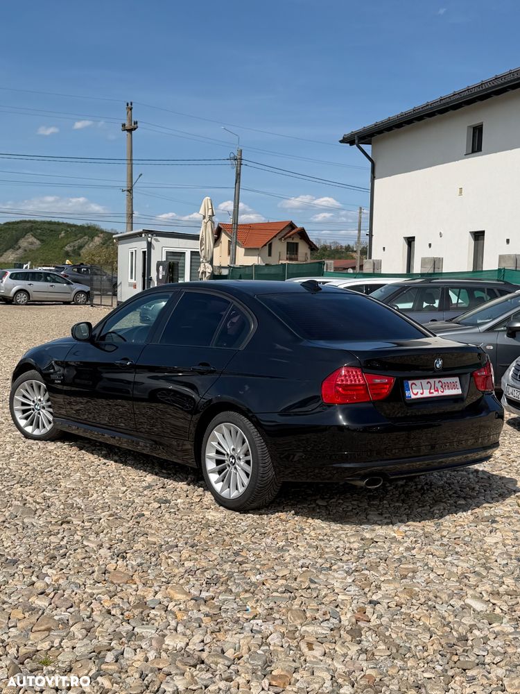 BMW Seria 3 320d xDrive DPF Aut. Edition Fleet Sport - 4