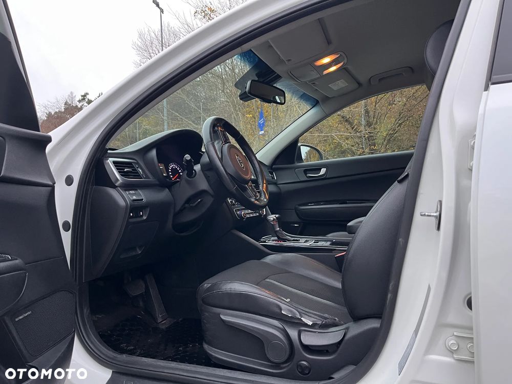 Kia Optima 1.7 CRDI GT Line DCT - 23