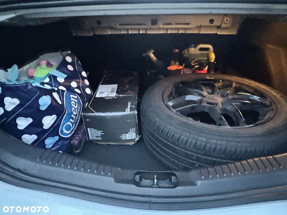 Ford Mondeo 2.0 Ghia - 25