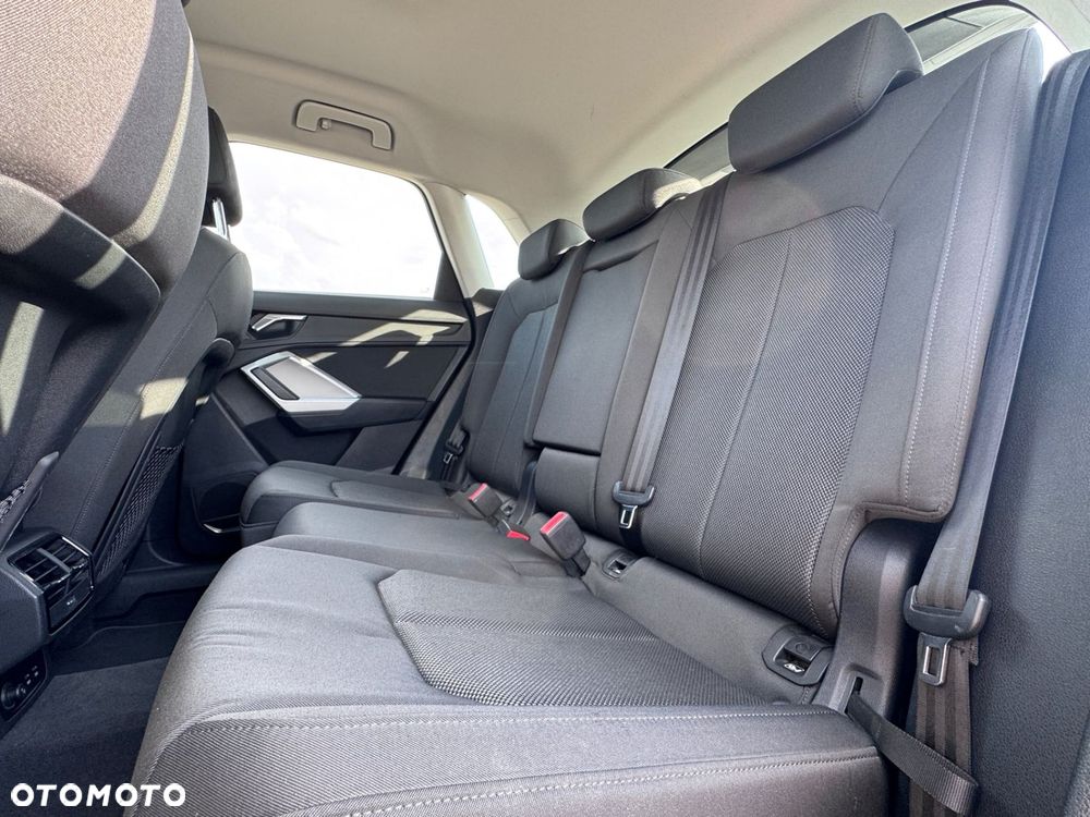 Audi Q3 35 TFSI S tronic - 19