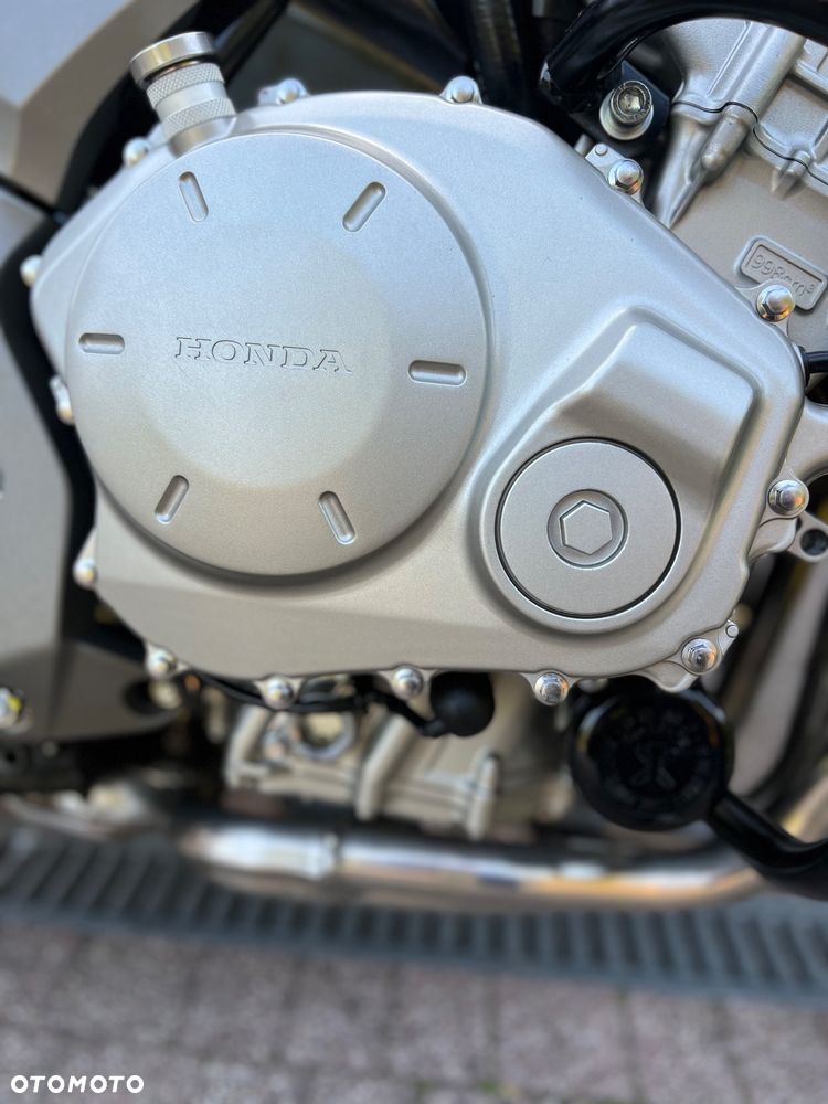Honda CBF - 19