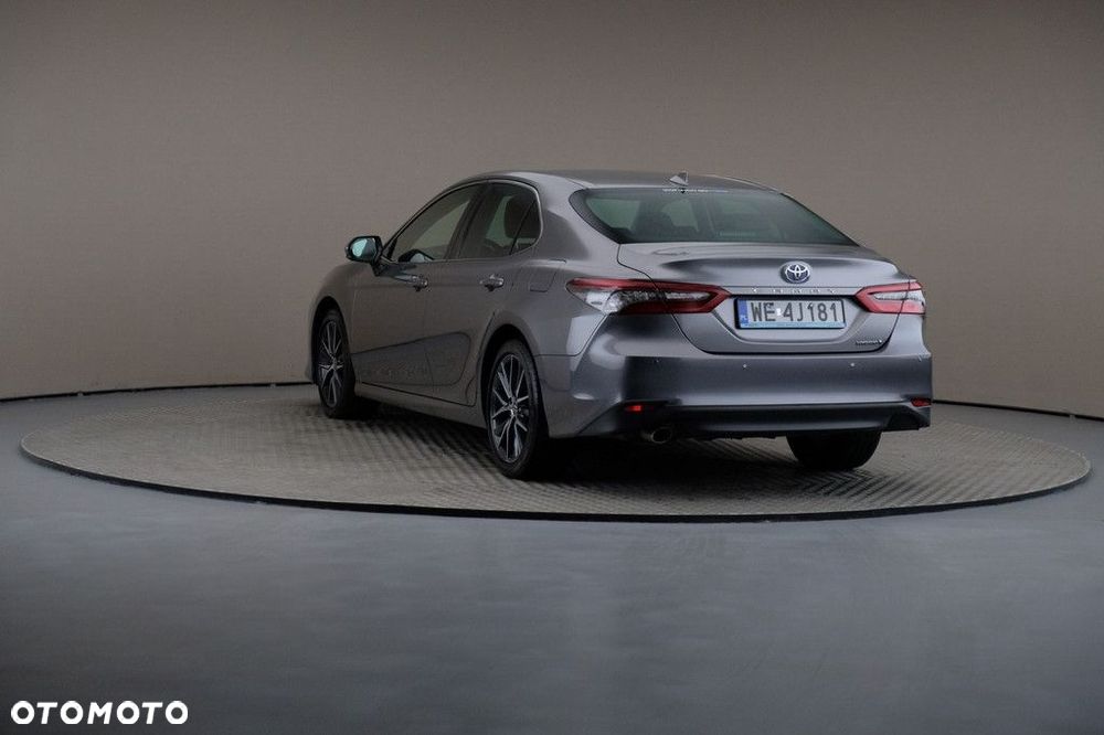 Toyota Camry 2.5 Hybrid Executive CVT - 2