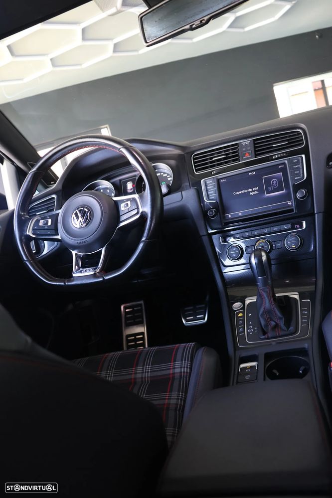 VW Golf 2.0 TSi GTi DSG Performance - 4
