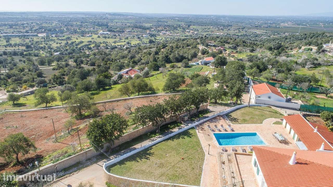 Moradia T5 em Tunes, Silves – Refúgio Exclusivo no Algarve - Grande imagem: 3/43