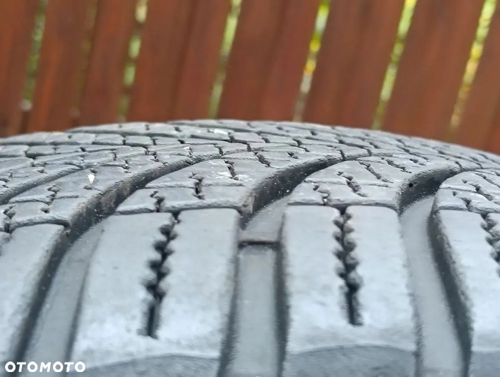 TOYOTA YARIS 19-24r Koła z Oponami Zimowymi 205/45 R17 GOGDYEAR 21/22r - 13