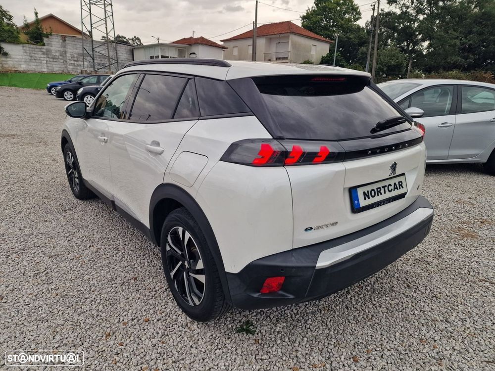 Peugeot e-2008 50 kWh Allure Pack - 3