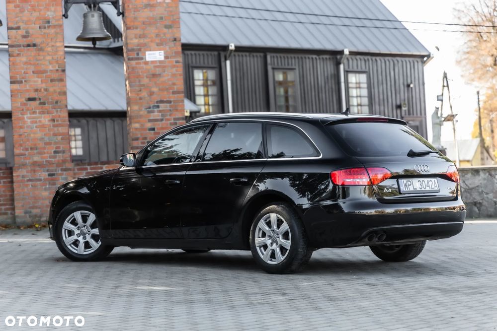 Audi A4 Avant - 9
