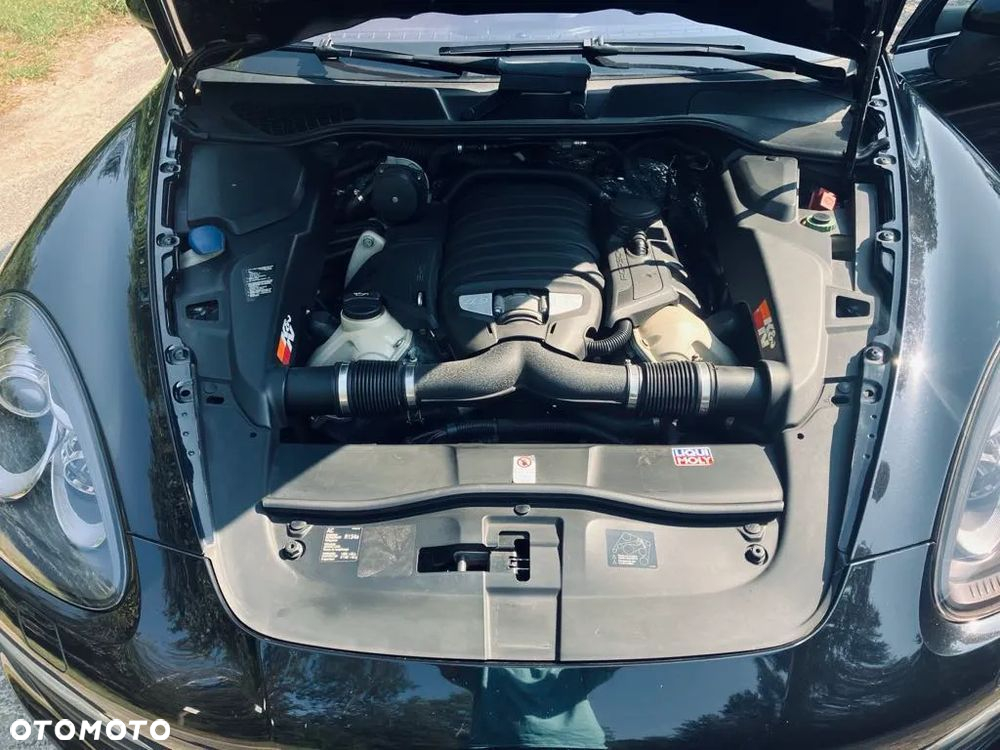 Porsche Cayenne S - 17