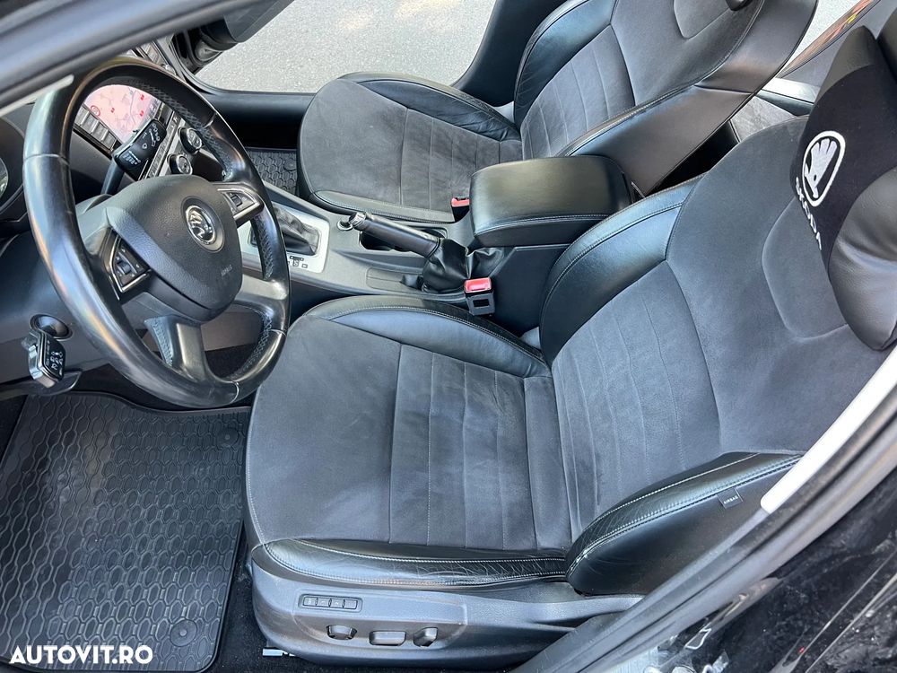 Skoda Octavia 2.0 TDI ELEGANCE DSG - 16