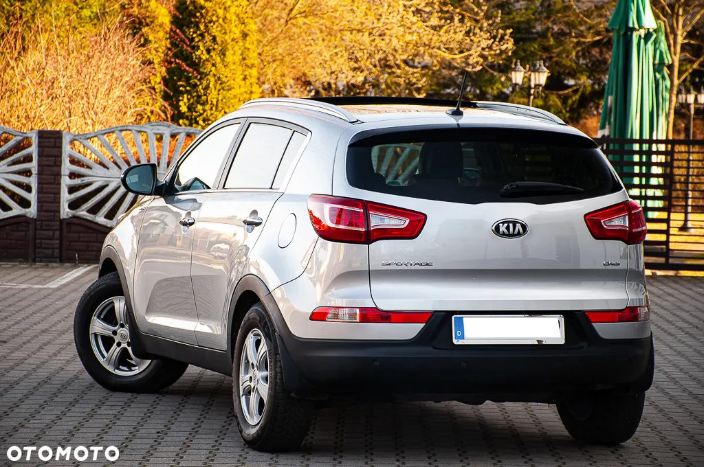 Kia Sportage 2.0 CRDI 4WD Automatik Dream-Team Edition - 12