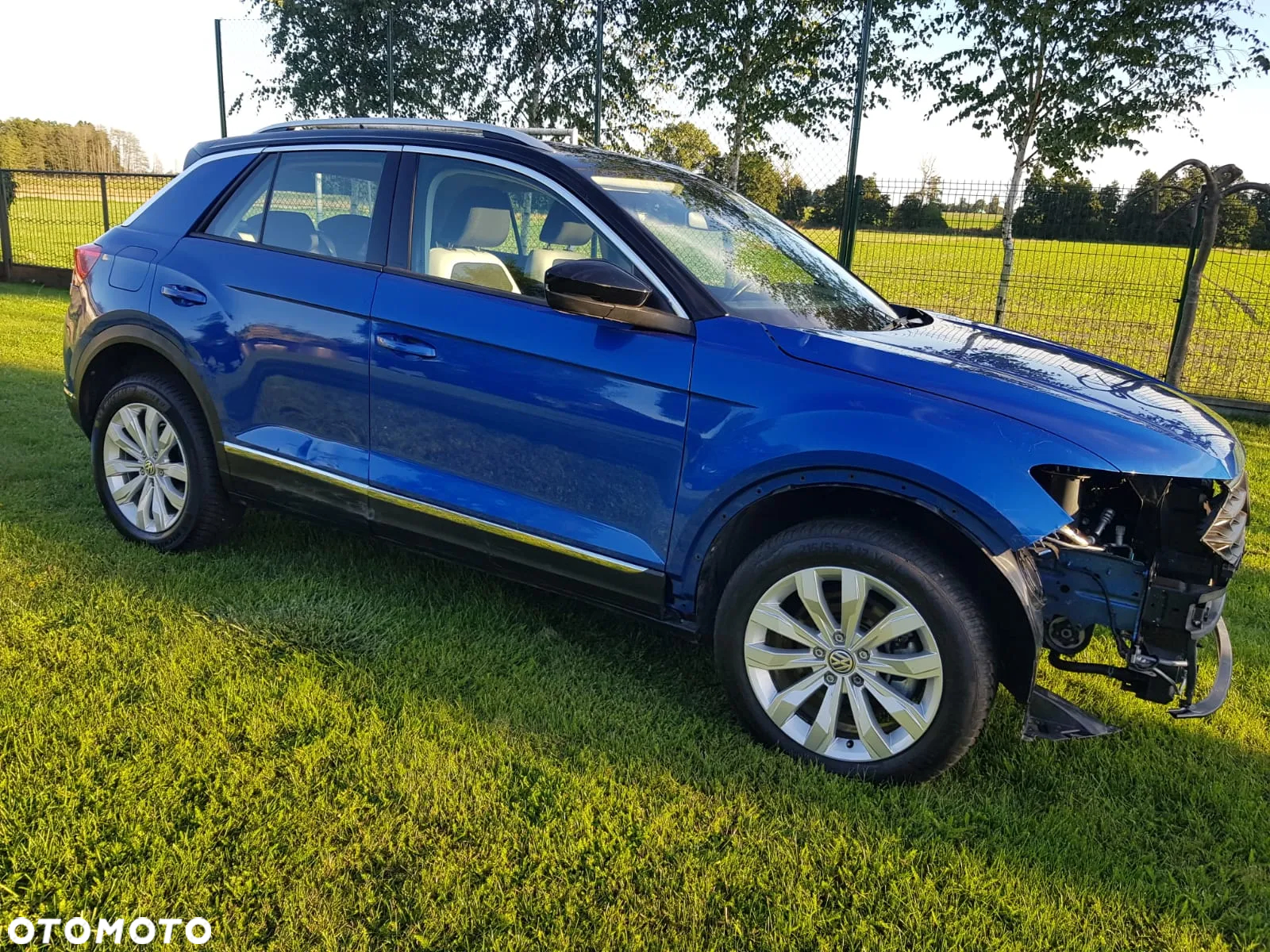 Volkswagen T-Roc - 3