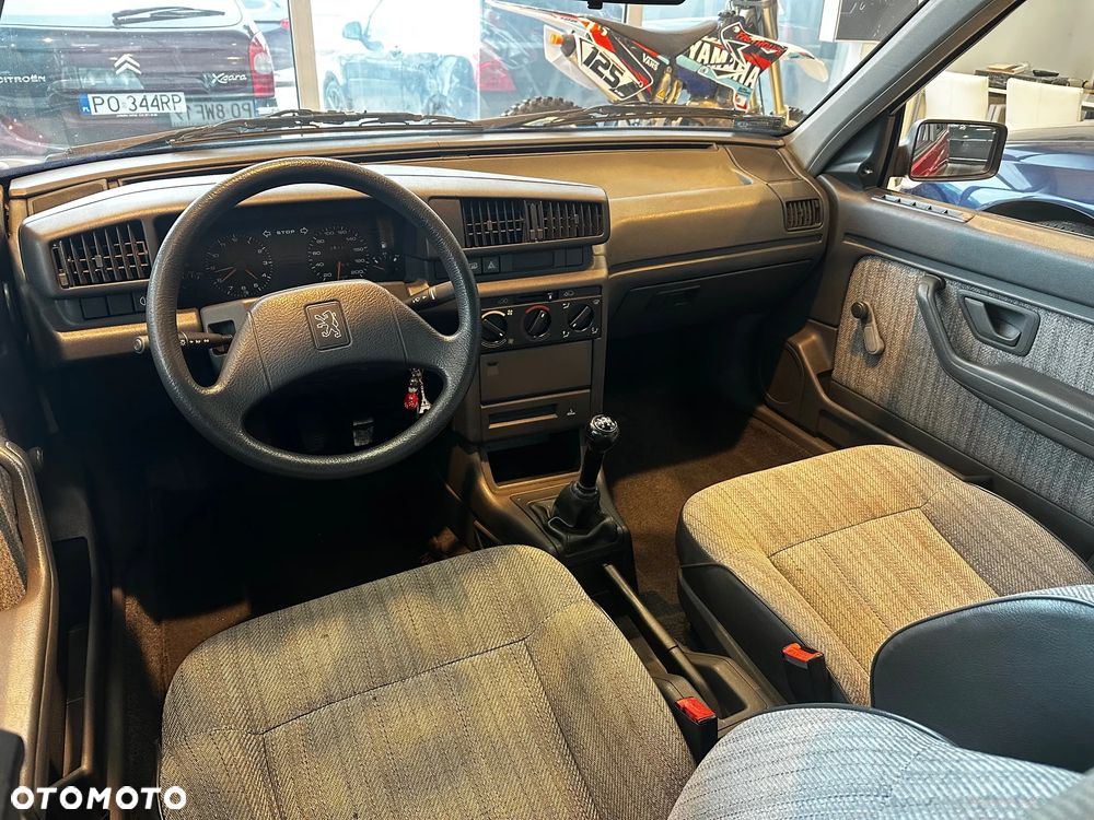 Peugeot 405 1.6 GL - 10