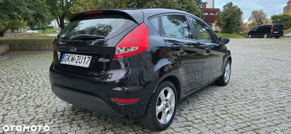 Ford Fiesta 1.25 Trend - 30