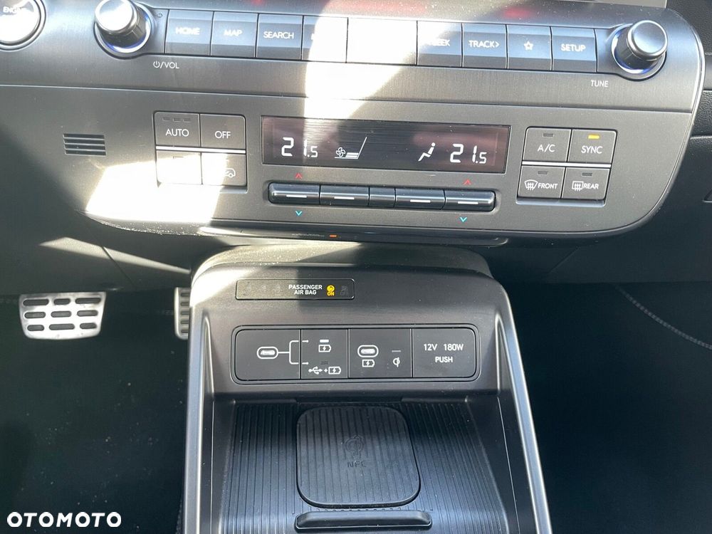 Hyundai Kona - 21