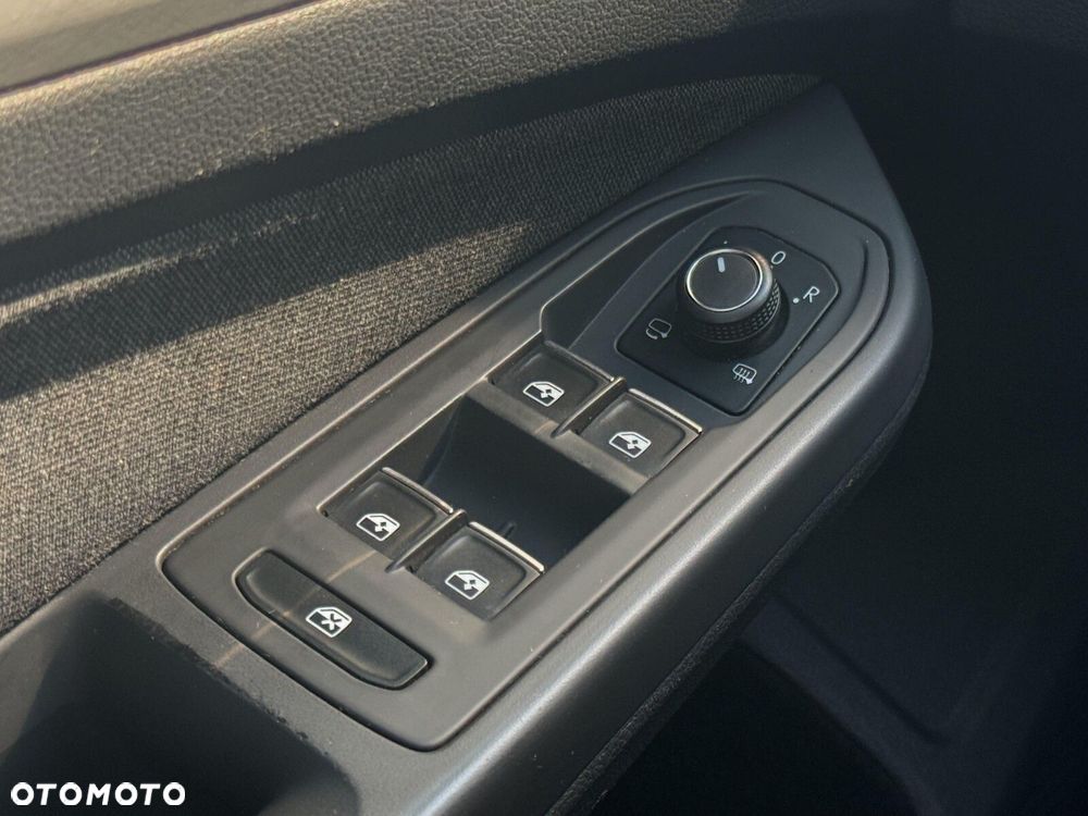 Volkswagen Golf Variant - 24
