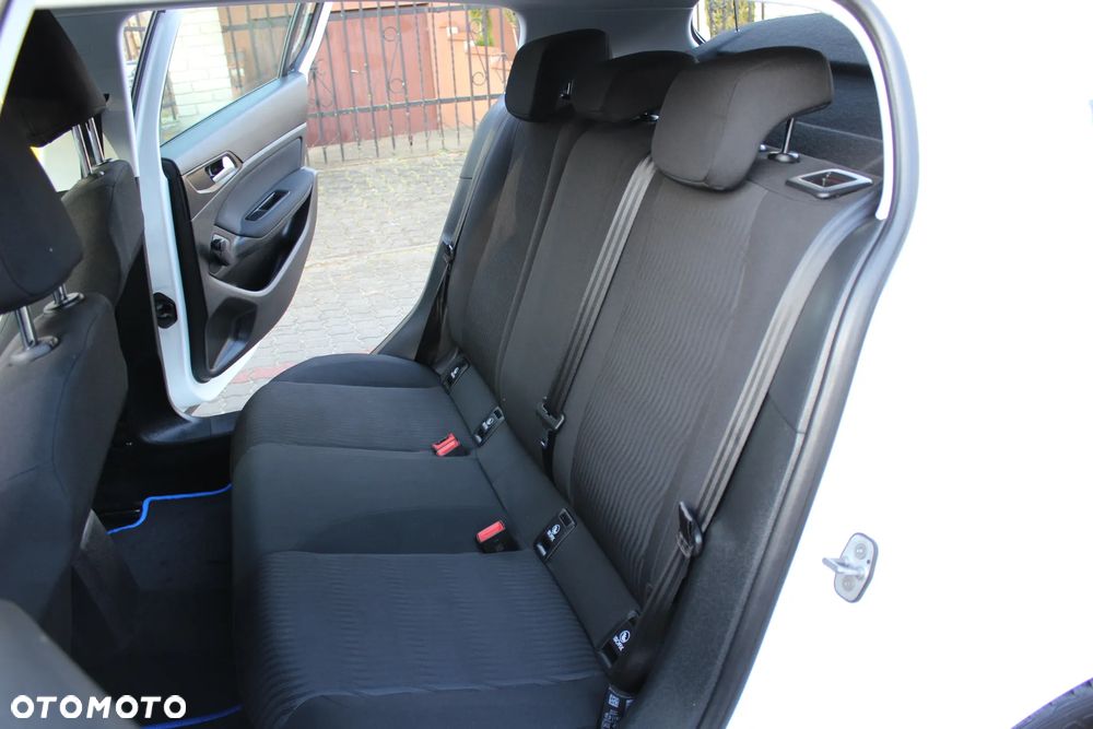 Peugeot 308 1.5 BlueHDi Active S&S - 12