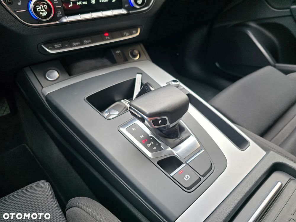 Audi Q5 40 TDI quattro S tronic S line business - 17