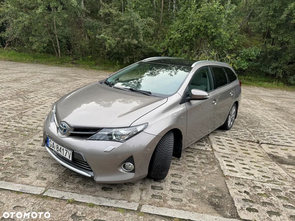 Toyota Auris Hybrid 135 Prestige - 1